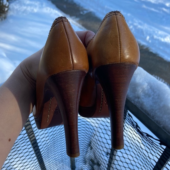 Michael Kors Tan Leather Open Toe Wooden Heels with Gold Logo Button - Picture 11 of 17